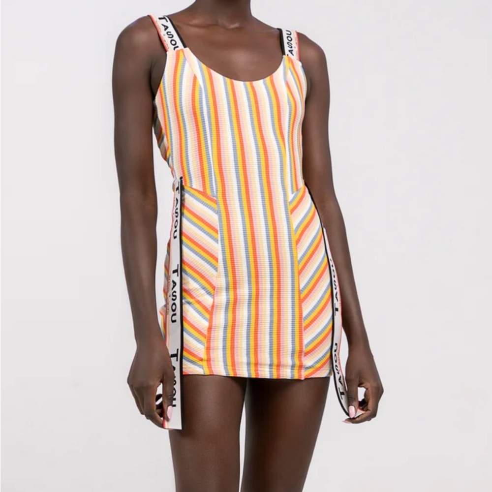 The FUNKIEST dress you willl everrrrr own!!!